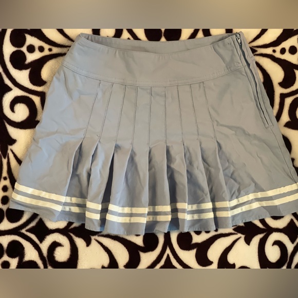 H&M Light Blue Mini Skirt with White Stripes and pleats - Picture 1 of 3